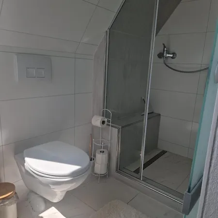 דירה Ferienwohnung *